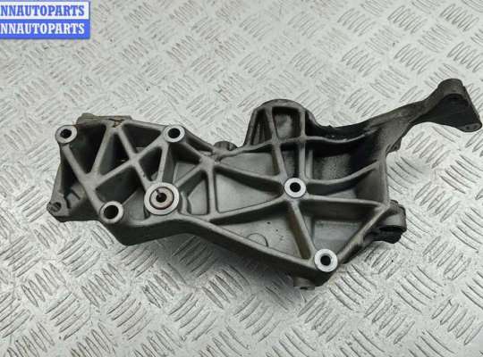 купить Кронштейн генератора на Audi A4 B5 (1994-2001)