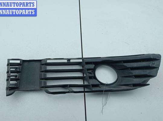 купить Решётка (заглушка) в бампер на Volkswagen Passat B5+ (GP)
