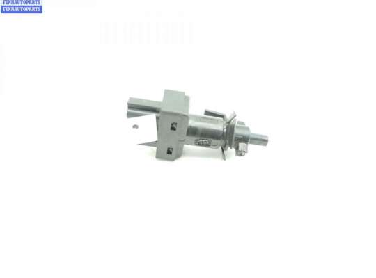 купить Датчик (включатель) стоп-сигнала на Mercedes C-Class W203 (2000-2006)