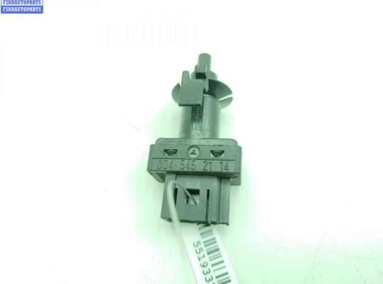 купить Датчик (включатель) стоп-сигнала на Mercedes C-Class W203 (2000-2006)