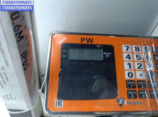 Лючок бензобака на Opel Omega B