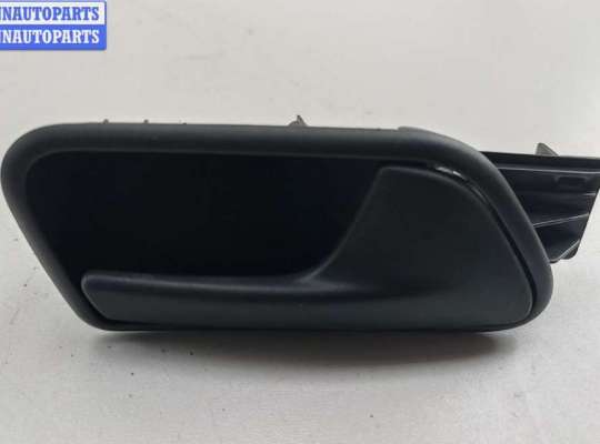 купить Ручка двери внутренняя передняя правая на Volkswagen Caddy (2004-2010)