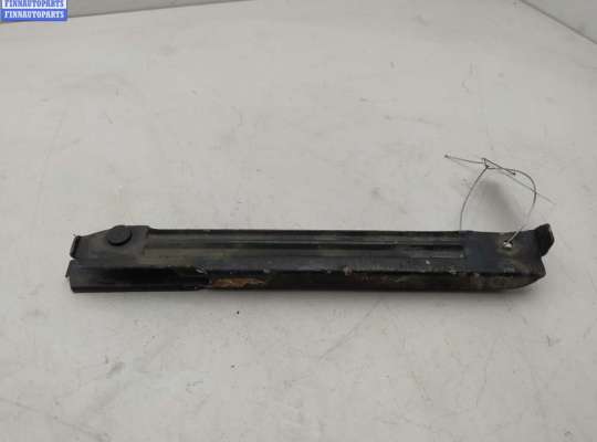 купить Кронштейн крепления крыла переднего правого на Mercedes C-Class W203 (2000-2006)