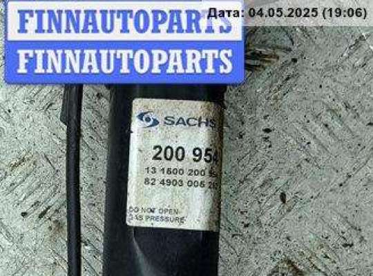 купить Стойка подвески передняя правая на Audi A3 8L (1996-2003)