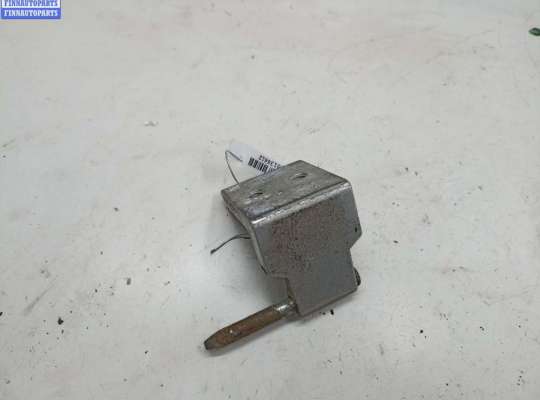 купить Петля крышки (двери) багажника на Opel Vectra C (2002-2008)