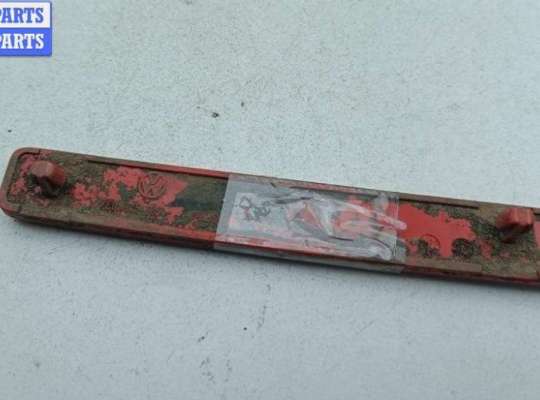 Фонарь габаритный в бампер на Volkswagen Transporter T5