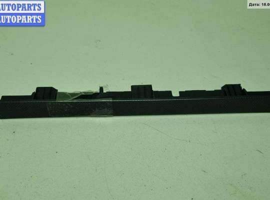 Накладка декоративная на торпедо VG2370693 на Volkswagen Passat B6