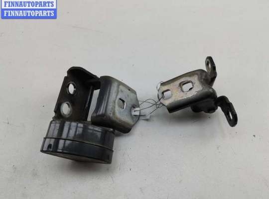 Купить Петля двери задней правой на Renault Scenic II (2003-2009) Петля двери задней правой RN1552744 на Renault Scenic II (2003-2009)