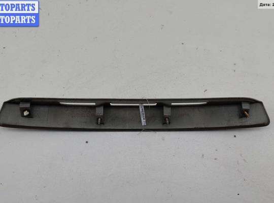 купить Накладка подсветки номера на Mazda 6 (2002-2007) GG/GY
