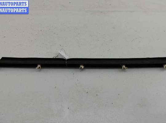 купить Молдинг двери задней правой на Mercedes C-Class W202 (1993-2000)