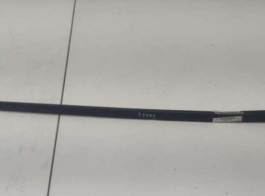 купить Молдинг лобового стекла на Audi A4 B6 (2001-2004)