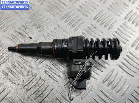 Форсунка топливная на Volkswagen Golf IV (1J)