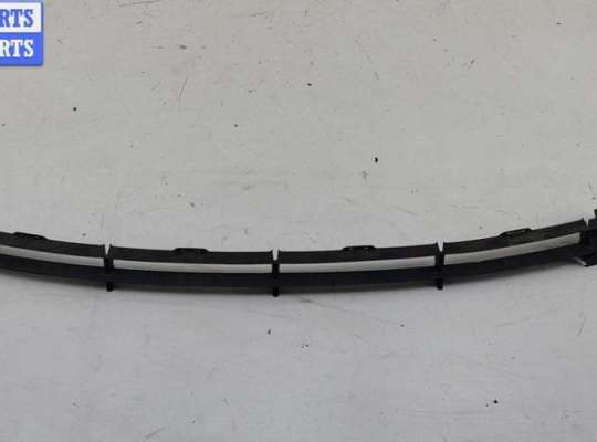 купить Решётка (заглушка) в бампер на Ford Mondeo III (2000-2007)