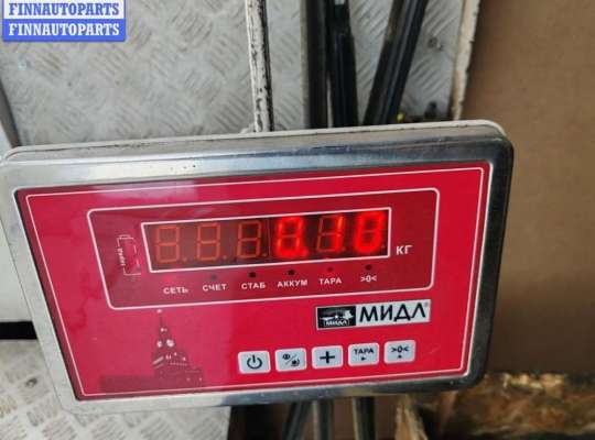 купить Молдинг двери задней правой на Volkswagen Golf-4