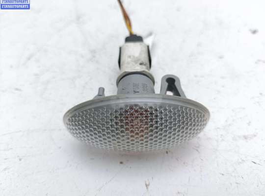 купить Повторитель поворота левый на Peugeot 307