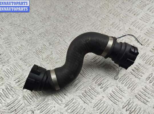 Купить Патрубок радиатора на BMW 5 E60/E61 (2003-2010) Патрубок радиатора BM3588526 на BMW 5 E60/E61 (2003-2010)