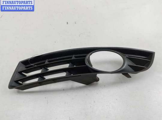 купить Рамка фары противотуманной левой на Volkswagen Passat B6