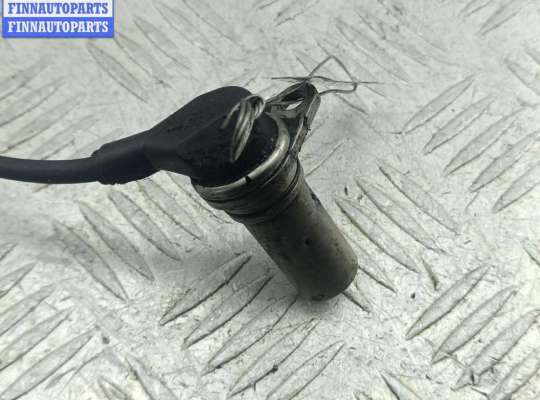 купить Датчик положения коленвала на Volkswagen Passat B5