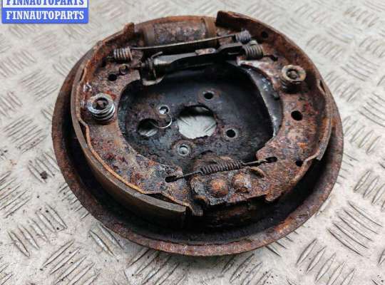 купить Щиток (диск) опорный тормозной задний левый на Renault Kangoo I (1998-2008)