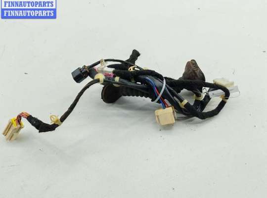 купить Проводка двери на Volvo S40 / V40 (1995-2004)