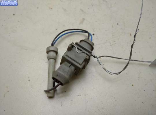 купить Датчик уровня охлаждающей жидкости на Volvo 850