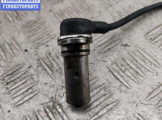 купить Датчик положения коленвала на Volkswagen Passat B5