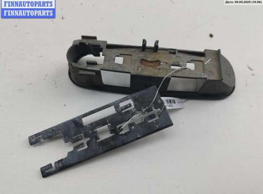 купить Корпус (держатель) ручки двери задней правой на Audi A4 B5 (1994-2001)