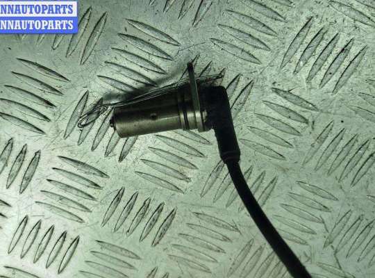 купить Датчик положения коленвала на Volkswagen Passat B5