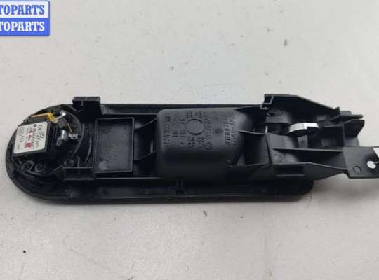 купить Ручка двери внутренняя задняя левая на Volkswagen Passat B5+ (GP)