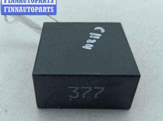 купить Реле стеклоочистителя (дворников) на Volkswagen Golf-4