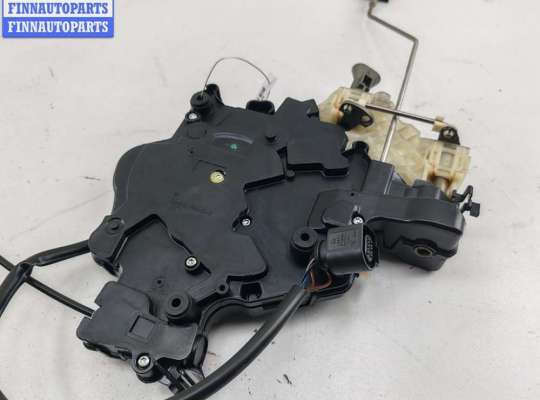 Замок боковой двери на Volkswagen Caddy III (2K)