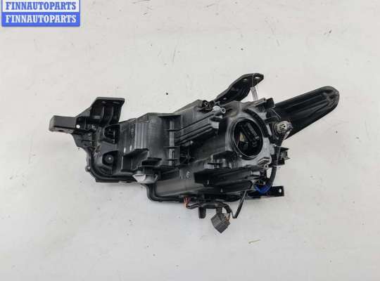 купить Фара правая на Mazda 3 (2018- ) BP