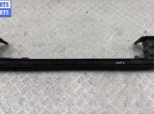 купить Усилитель бампера переднего на Peugeot 307