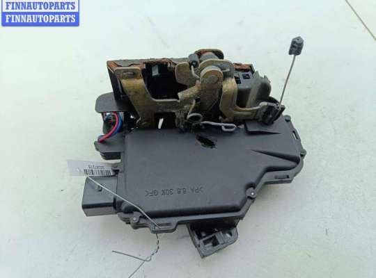 купить Замок двери передней правой на Volkswagen Passat B5+ (GP)
