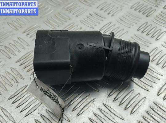 купить Патрубок турбины на Volkswagen Passat B7