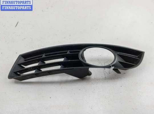 купить Рамка фары противотуманной левой на Volkswagen Passat B6