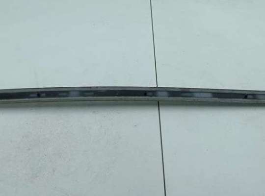 купить Молдинг двери передней правой на Audi A4 B6 (2001-2004)