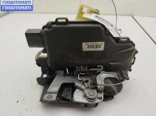 Замок двери передней левой VG2711960 на Volkswagen Golf-4