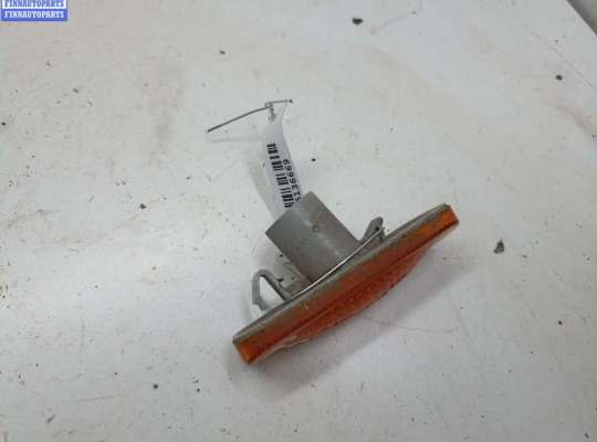 Повторитель поворота в крыло на Opel Omega B