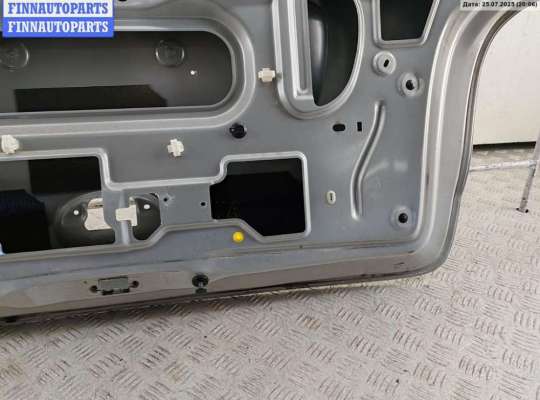 Крышка багажника на Renault Scenic I