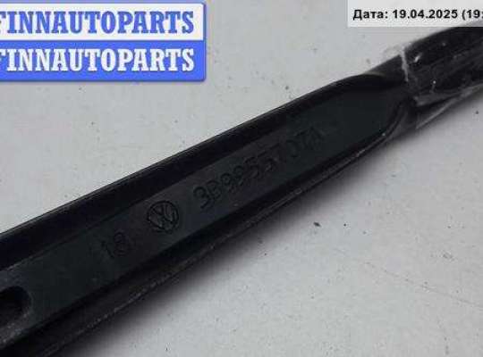 купить Щеткодержатель (поводок стеклоочистителя) задний на Volkswagen Passat B5
