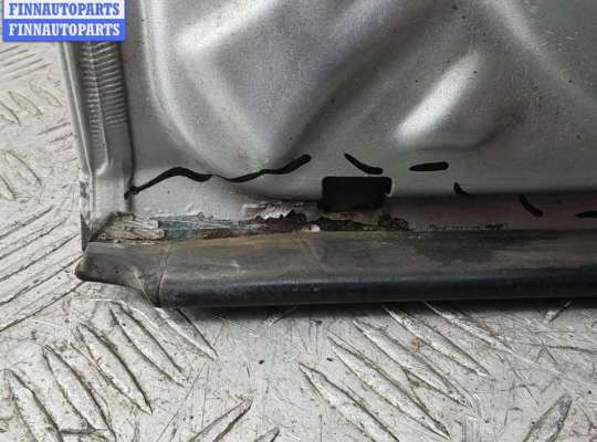 купить Дверь боковая передняя левая на Mercedes C-Class W203 (2000-2006)