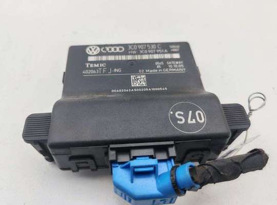 Купить Блок комфорта на Volkswagen Passat B6 Блок комфорта VG2824359 на Volkswagen Passat B6