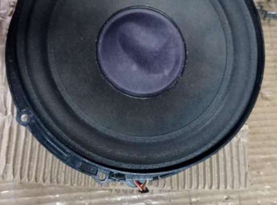 купить Динамик на Volkswagen Touran