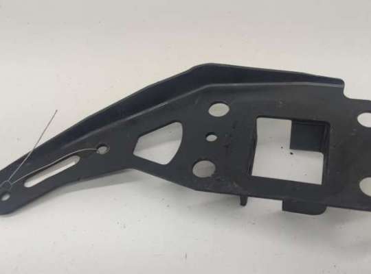 купить Кронштейн крепления на Audi A6 C6 (2004-2011)