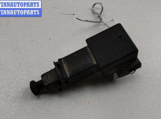 Купить Датчик (включатель) стоп-сигнала на Volkswagen Sharan (1995-2000) Датчик (включатель) стоп-сигнала VG2695984 на Volkswagen Sharan (1995-2000)