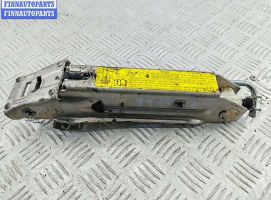 Домкрат VG2723918 на Volkswagen Passat B5+ (GP)