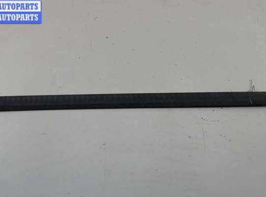 купить Молдинг двери передней левой на Volvo S60