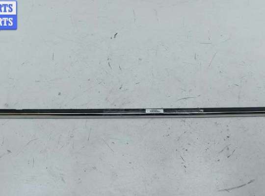 купить Молдинг стекла двери передней левой наружный на Volkswagen Passat B5+ (GP)