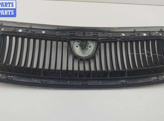 купить Решетка радиатора на Skoda Fabia mk1 (6Y) 1999-2009